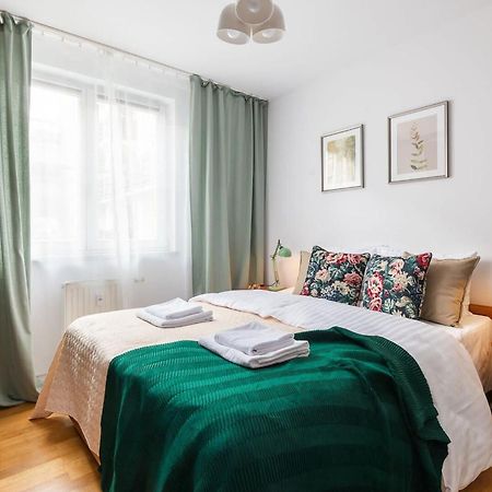 Elektoralna 12A - Colorful Apartment With Balcony By Noclegi Renters 바르샤바 외부 사진